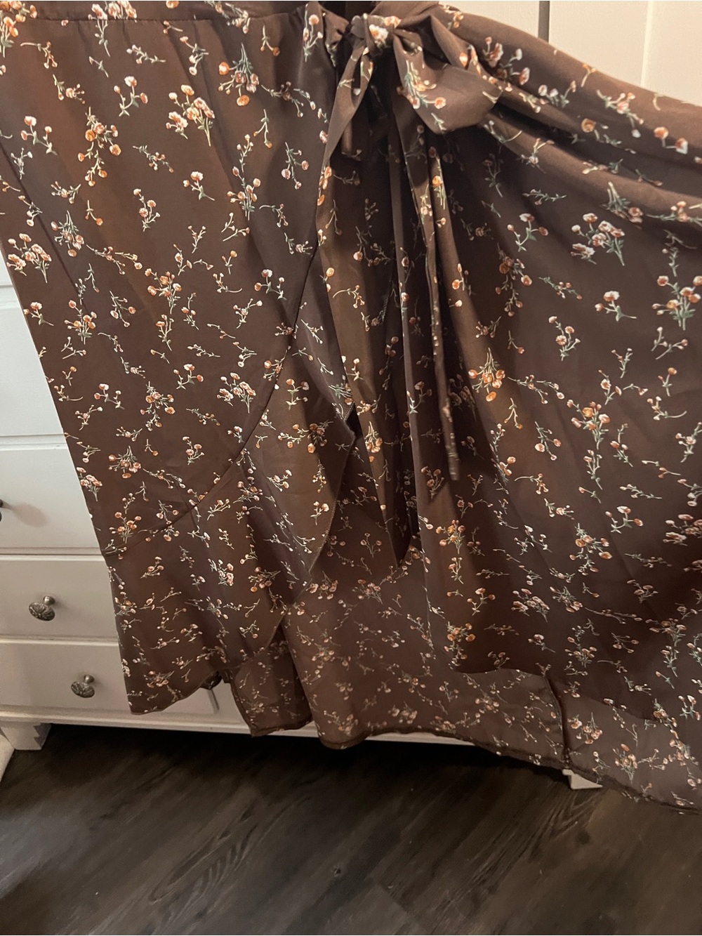 SHEIN Curve Brown Floral V-Neck Maxi - Picture 4 of 8